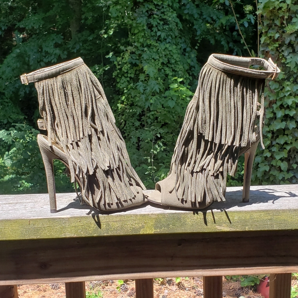 Liliana Faux Suede Fringe Boots 😍 - Picture 3 of 14